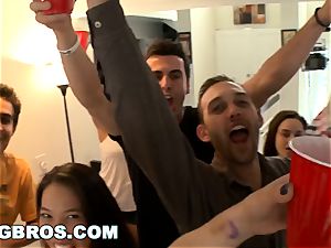 BANGBROS - How to toss a tearing up school soiree right